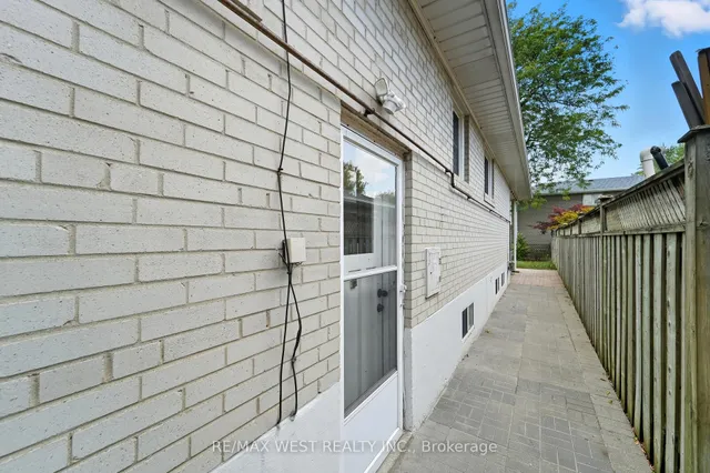 Additional image 37 of 204 Jeffcoat Dr