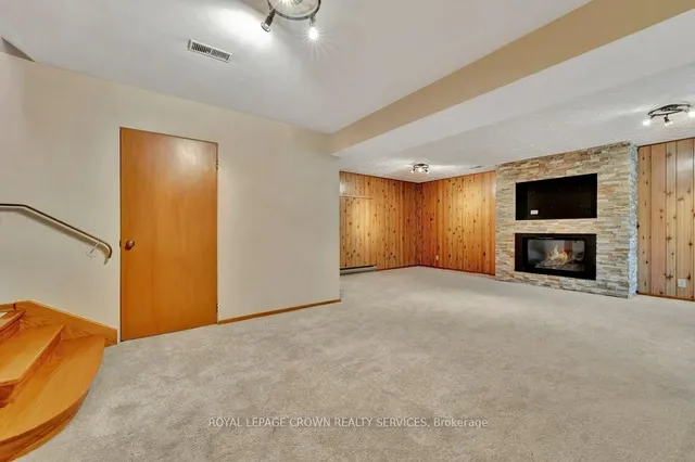 Additional image 30 of 73 Champlain Cres