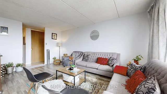 Additional image 10 of 2 Glamorgan Ave Unit 1015