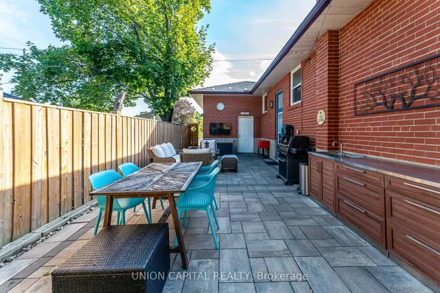 Additional image 37 of 226 Cass Ave