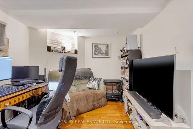 Additional image 32 of 123 Seaton St