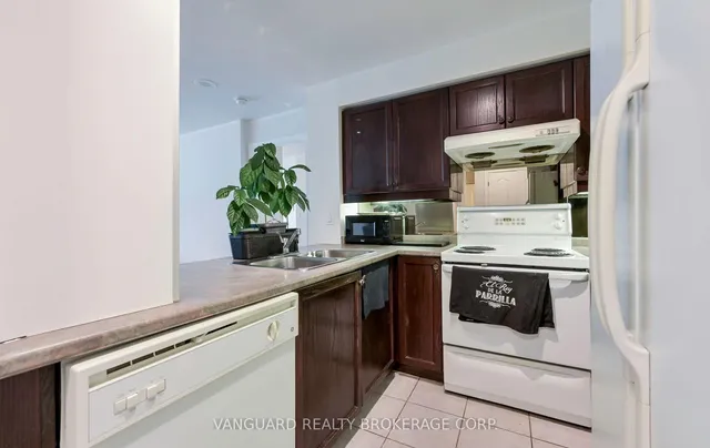 Additional image 22 of 2111 Lake Shore Blvd Unit 606