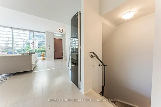 Additional image 39 of 29 Queens Quay Unit Th127