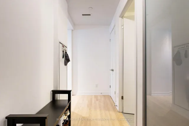 Additional image 15 of 560 King St Unit 417