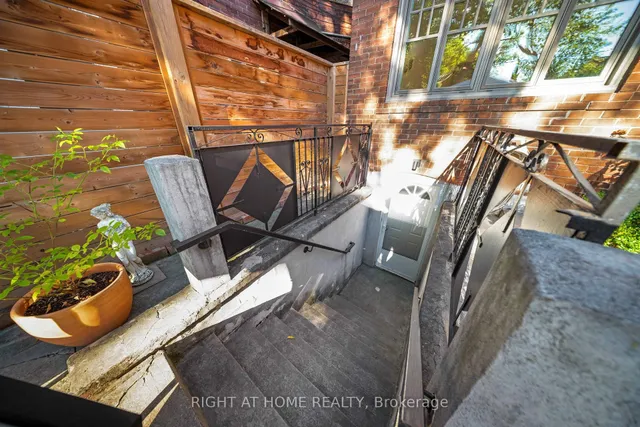 Additional image 26 of 1642 Dufferin St