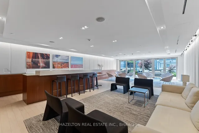 Additional image 21 of 170 Avenue Rd Unit 211