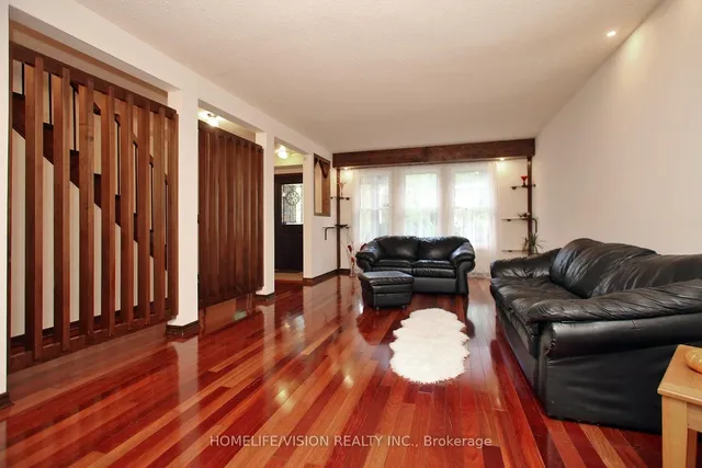 Additional image 4 of 12 Relroy Crt