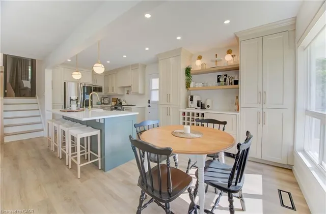 Additional image 10 of 76 Kenwood Dr