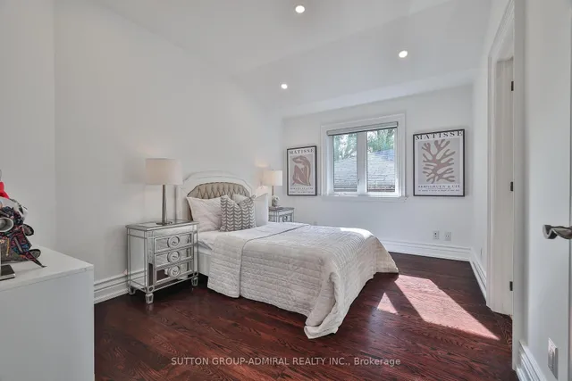 Additional image 29 of 453 Glengrove Ave