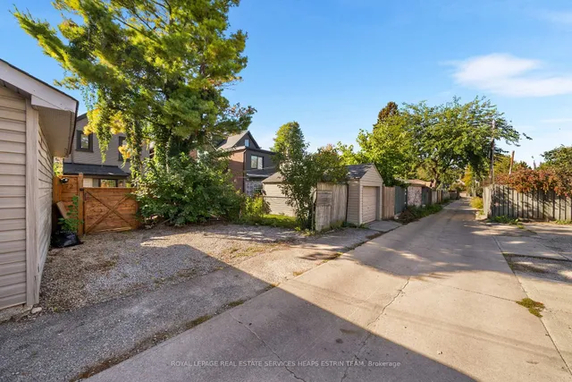 Additional image 35 of 72 Harcourt Ave