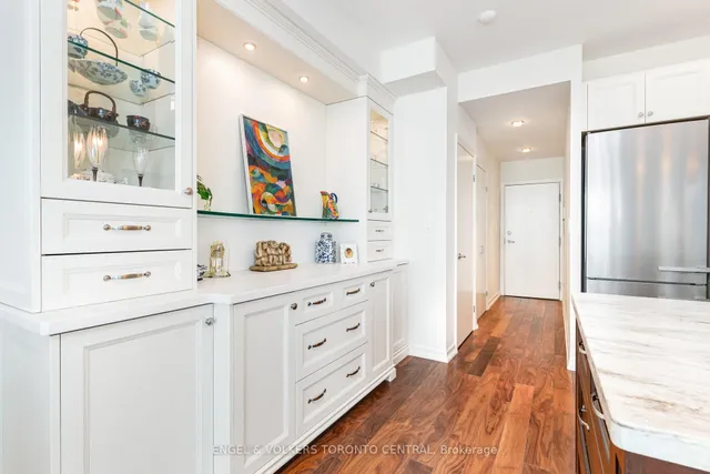 Additional image 4 of 300 Bloor St Unit 2107