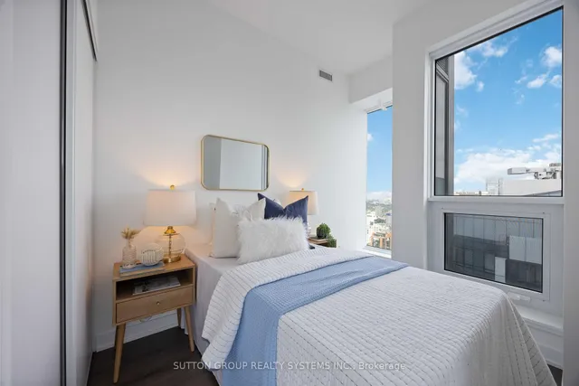 Additional image 18 of 8 Wellesley St Unit LPH05