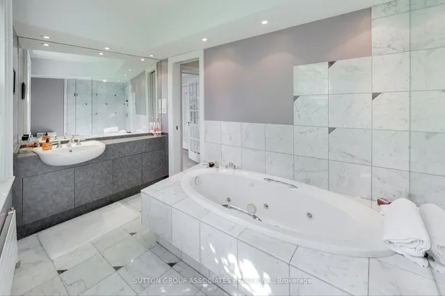 Additional image 26 of 14 Bracondale Hill Rd