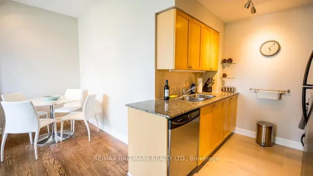 Additional image 14 of 230 Queens Quay Unit 2525