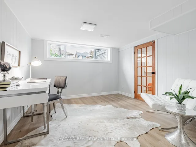 Additional image 26 of 157 1/2 Roslin Ave