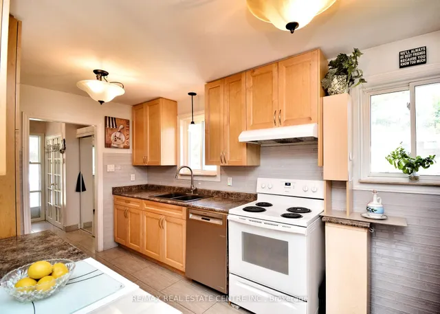 Additional image 8 of 49 Boarhill Dr