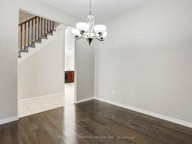 Additional image 16 of 36 Lemon Grass St