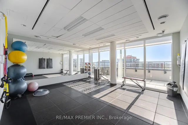 Additional image 31 of 2800 KEELE St Unit TH 107