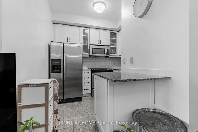 Additional image 7 of 18 Holmes Ave Unit 815