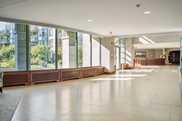 Additional image 31 of 35 Boardwalk Dr Unit 222