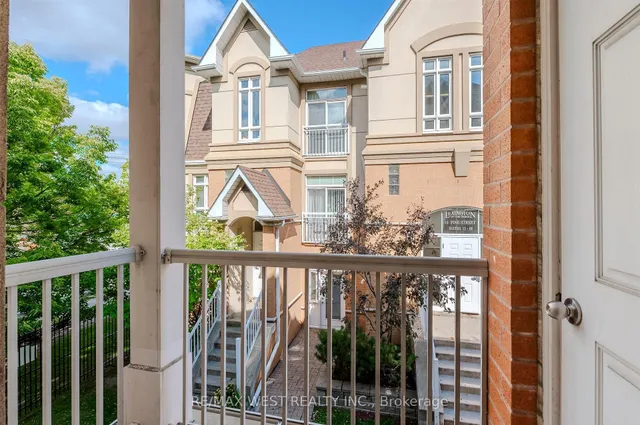 Additional image 33 of 9 Pine St Unit 28