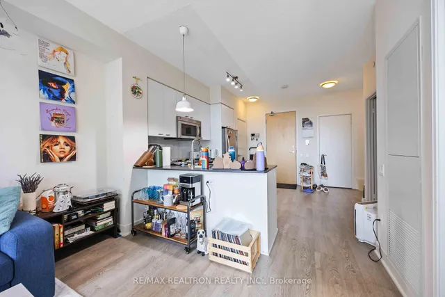 Additional image 14 of 30 Roehampton Ave Unit 1501