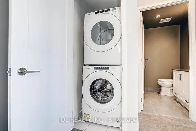 Additional image 30 of 99 John St Unit 3702