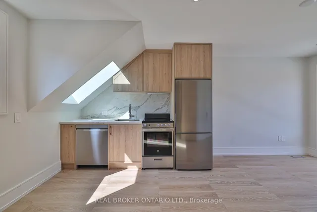 Additional image 43 of 273 Grace St