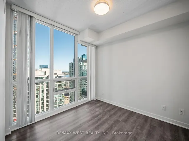 Additional image 16 of 33 Bay St Unit 3104