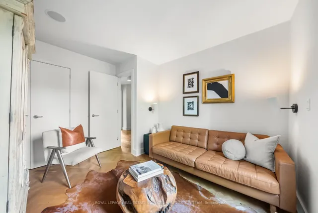 Additional image 30 of 74 Roxborough St