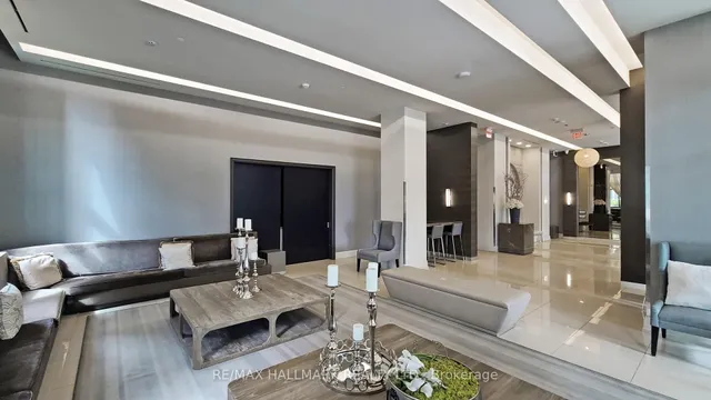 Additional image 6 of 60 Annie Craig Dr Unit 1008