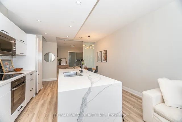 Additional image 10 of 88 Park Lawn Rd Unit 1612