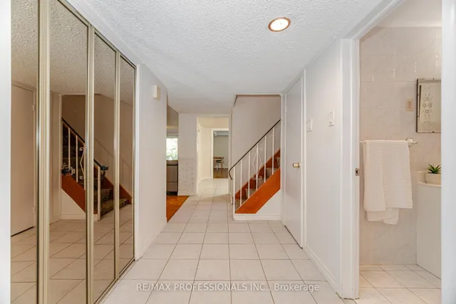 Additional image 28 of 39 Elmcrest Rd