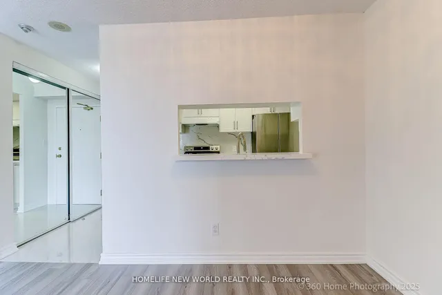 Additional image 16 of 2550 Lawrence Ave Unit 1006