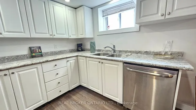 Additional image 28 of 54 Tower Dr