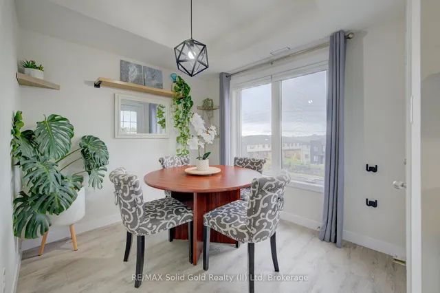 Additional image 7 of 160 Rochefort St Unit A4