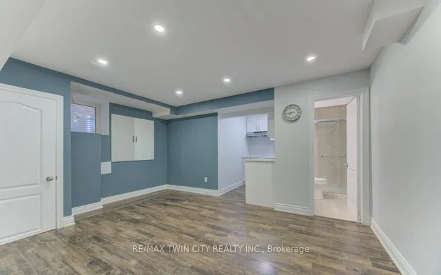 Additional image 28 of 231 Grovehill Cres