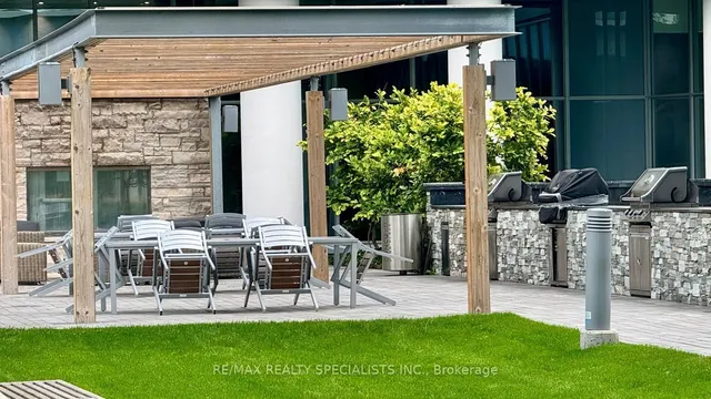 Additional image 28 of 117 Mcmahon Dr Unit 2307