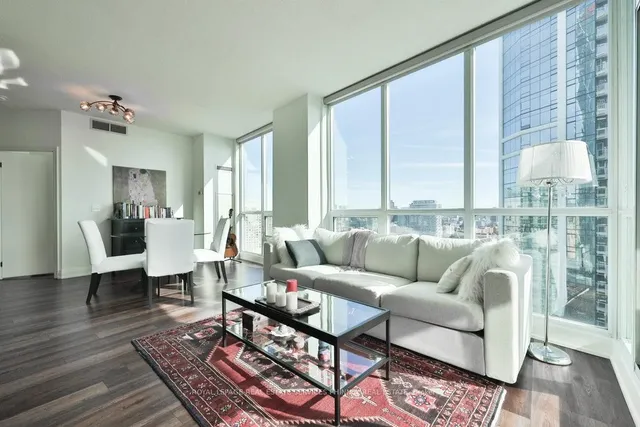 Additional image 16 of 16 Yonge St Unit 3109