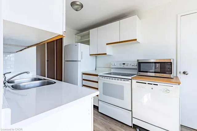 Additional image 11 of 1101 Pharmacy Ave Unit 503