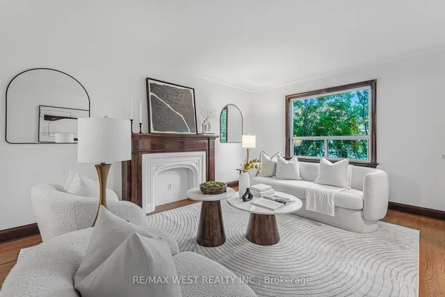 Additional image 5 of 215 Jane St