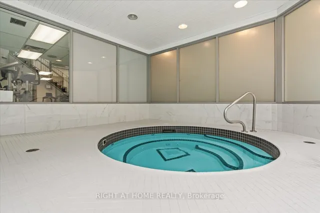 Additional image 39 of 101 Subway Cres Unit 1011