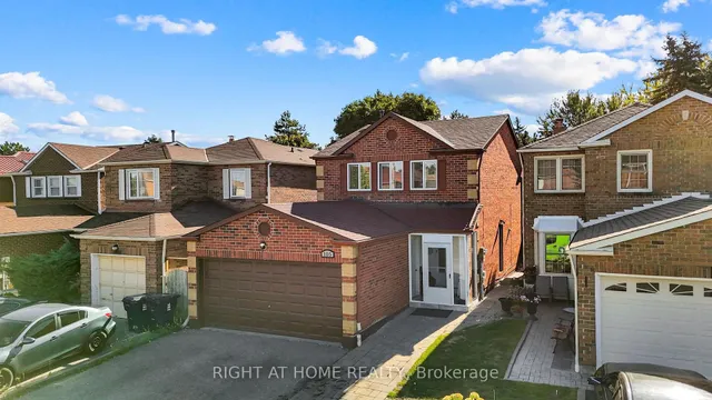 Additional image 44 of 105 Hupfield Tr