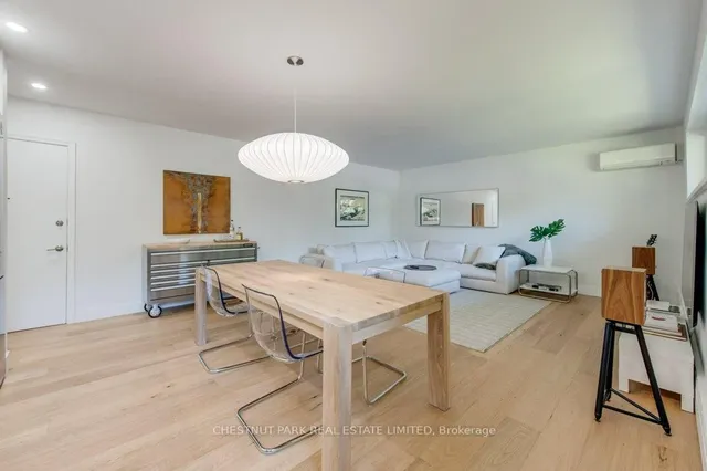 Additional image 3 of 75 Scarborough Rd Unit 3