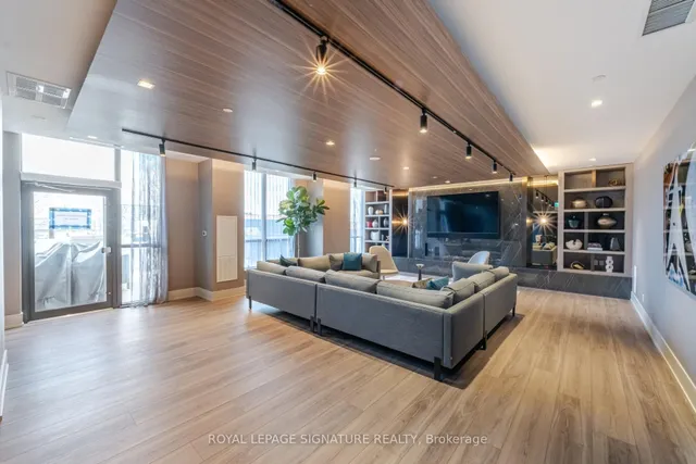 Additional image 28 of 286 Main St Unit 910