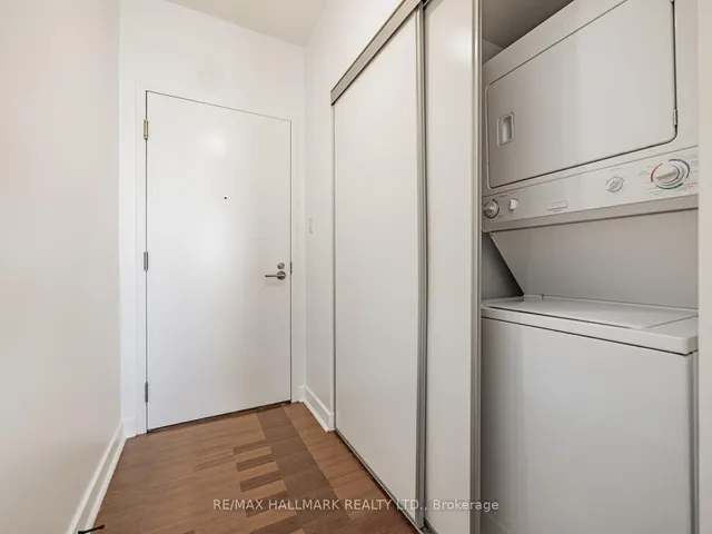 Additional image 20 of 1171 Queen St Unit 1104