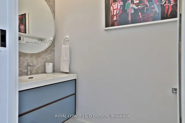 Additional image 20 of 426 Ontario St