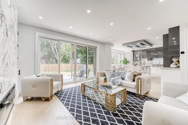 Additional image 9 of 203 Scarboro Cres