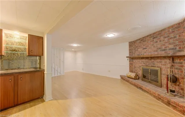 Additional image 34 of 26 Lewis Cres