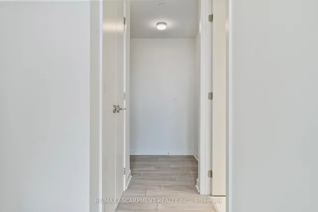 Additional image 6 of 11 Yorkville Ave Unit 2113